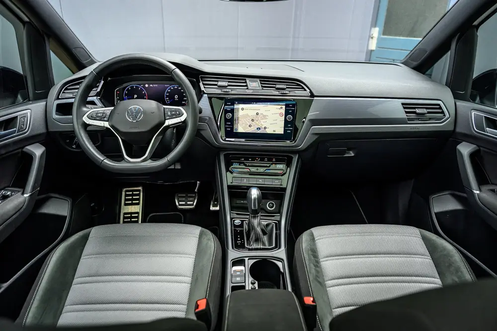 Volkswagen Touran 1.5 TSI R-Line 7p.|Carplay|Camera|Pano uit 2025, foto 5