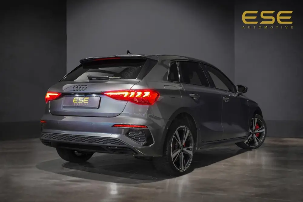 Audi A3 Sportback 45 TFSI e S edition | Panorama | Matrix | uit 2022, foto 3
