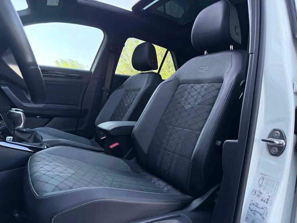 Volkswagen T-Roc 1.5 TSI 3xR-Line Pano/IQ.Light/Keyless/Came uit 2022, foto 13