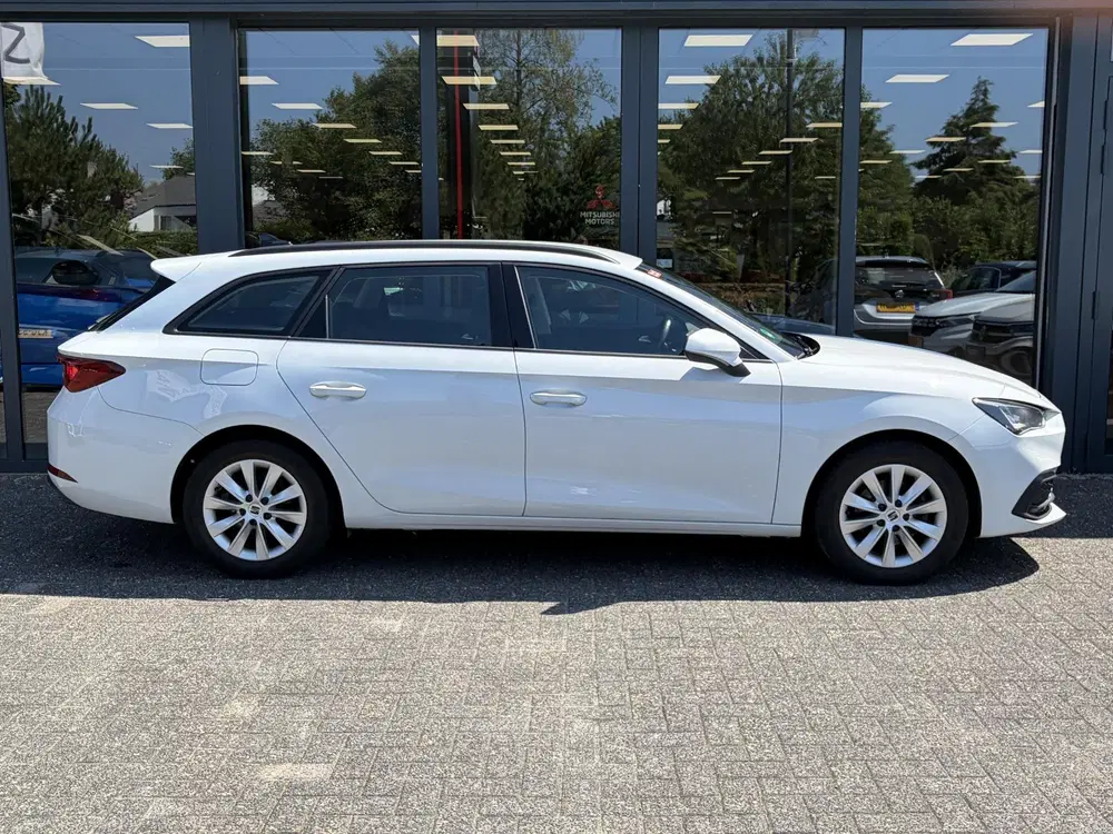 SEAT Leon 1.5 eTSI Reference uit 2021, foto 16