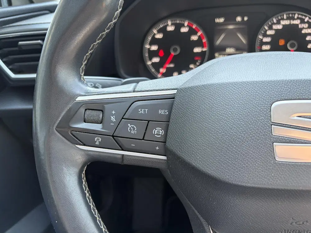 SEAT Leon 1.5 eTSI Reference uit 2021, foto 20