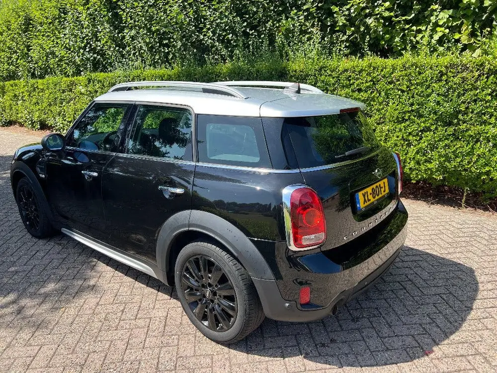 Mini Countryman Countryman 1.5 102pk 2019 Zwart uit 2019, foto 14