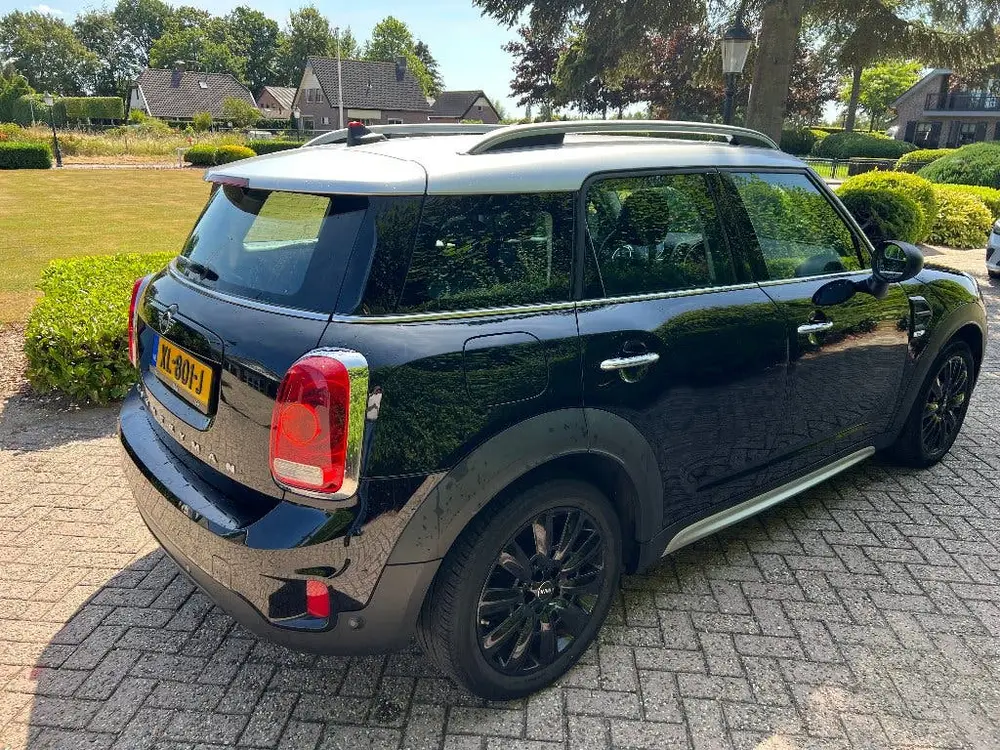Mini Countryman Countryman 1.5 102pk 2019 Zwart uit 2019, foto 15