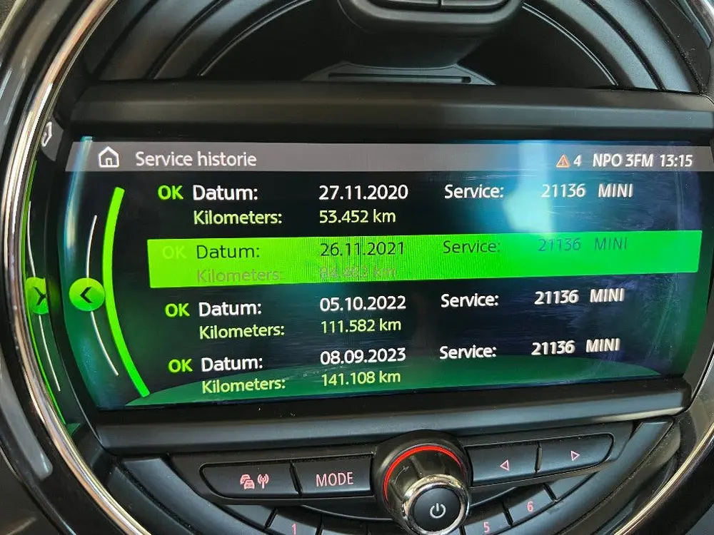 Mini Countryman Countryman 1.5 102pk 2019 Zwart uit 2019, foto 17