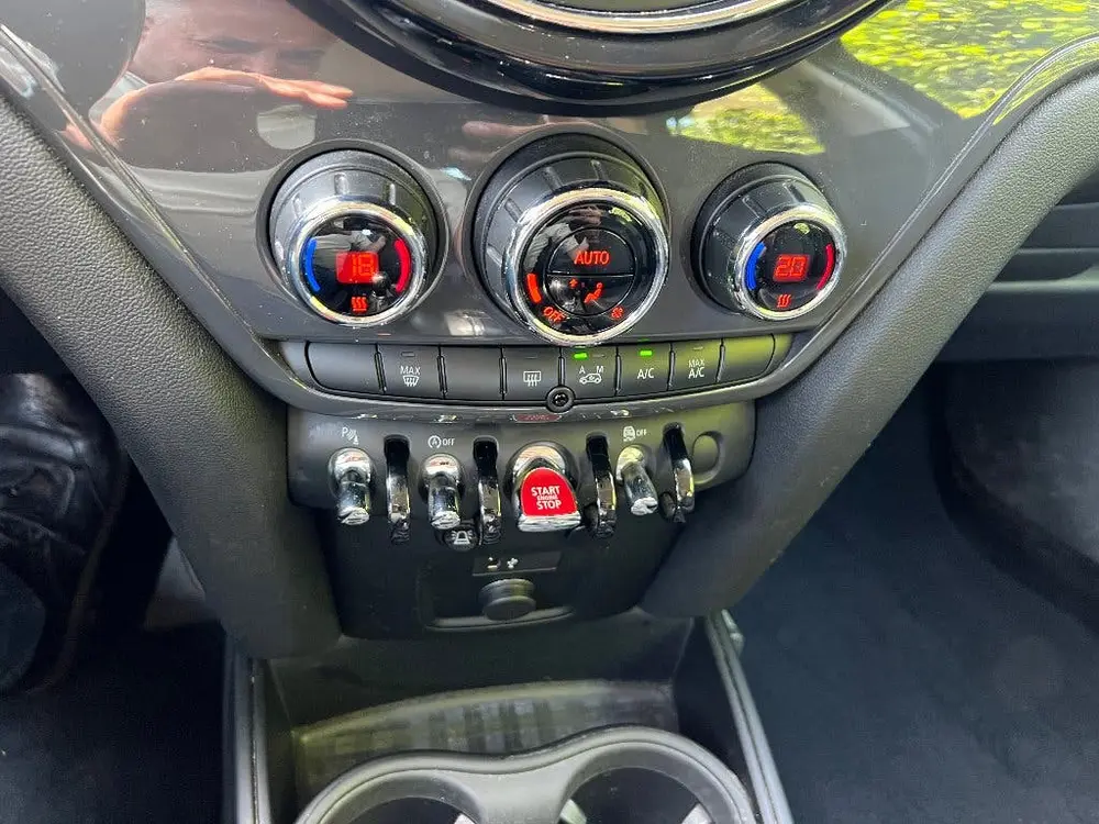 Mini Countryman Countryman 1.5 102pk 2019 Zwart uit 2019, foto 8