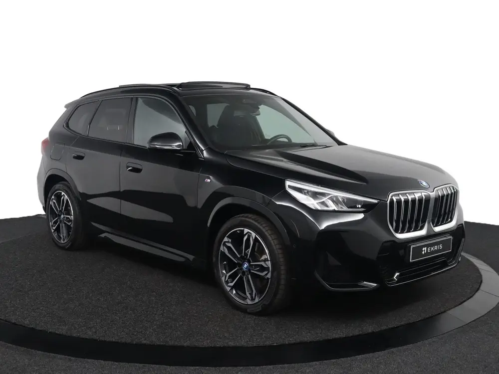 BMW X1 xDrive25e uit 2024, foto 3