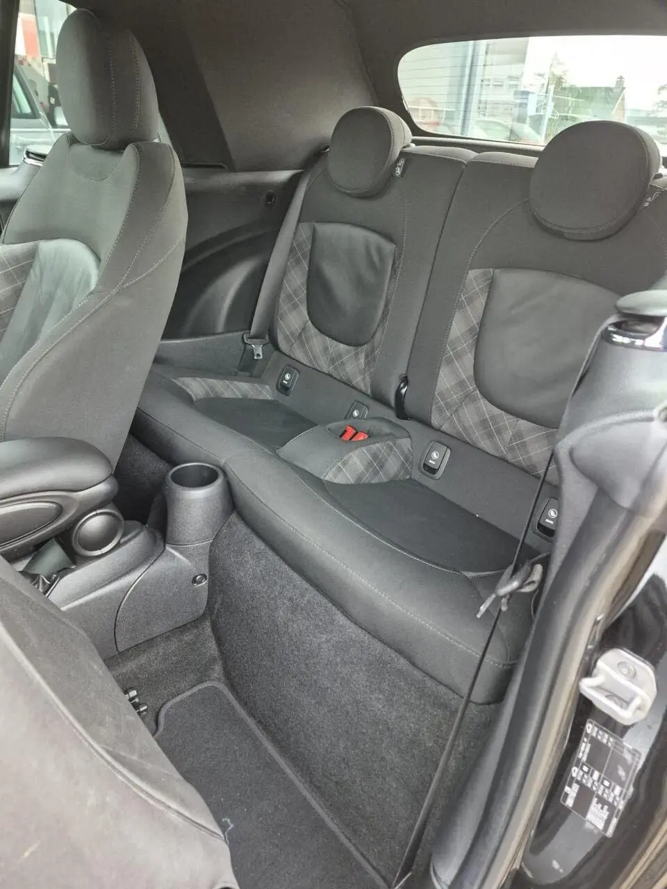 Mini Cabrio 1.5 Cooper Chili uit 2019, foto 16