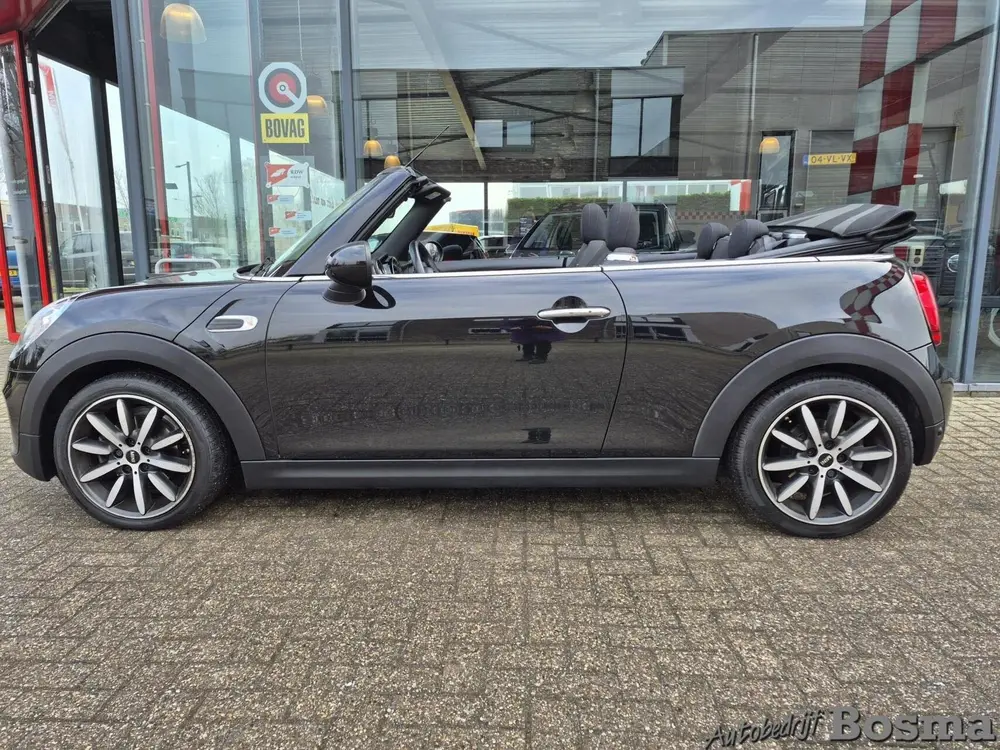 Mini Cabrio 1.5 Cooper Chili uit 2019, foto 2