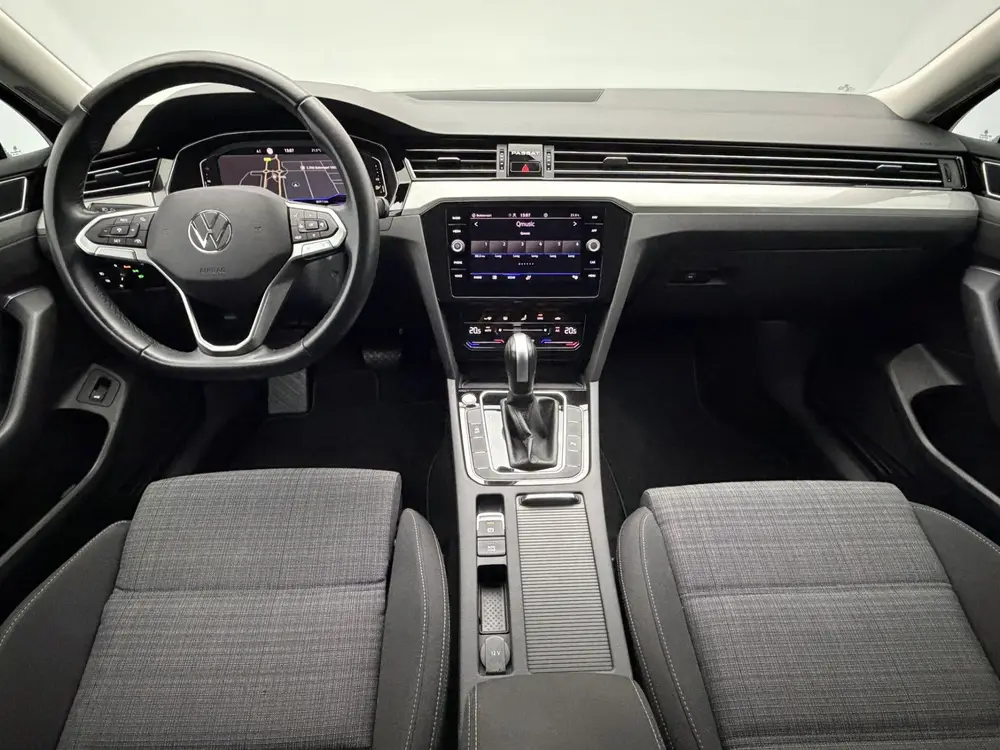 Volkswagen Passat Variant 1.5 TSI 150PK Business | Virtual C uit 2022, foto 2
