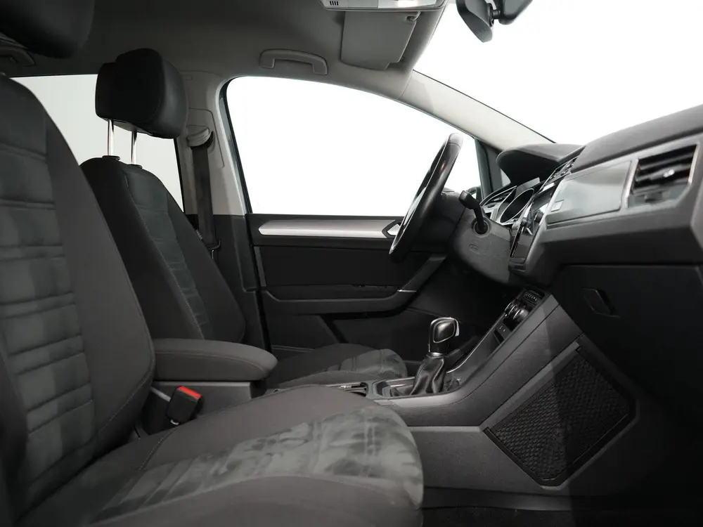 Volkswagen Touran 1.5 TSI Highline Business R 7p | Led | ACC uit 2019, foto 4