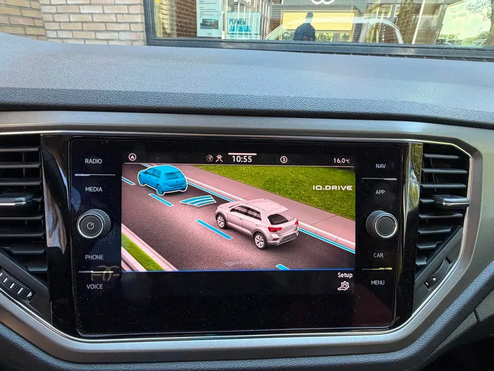 Volkswagen T-Roc 1.0 TSI Style carplay white silver metallic uit 2022, foto 20