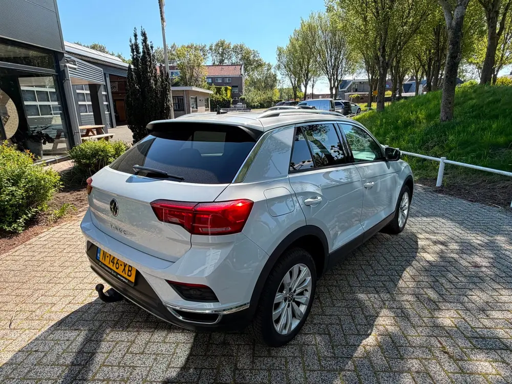 Volkswagen T-Roc 1.0 TSI Style carplay white silver metallic uit 2022, foto 5