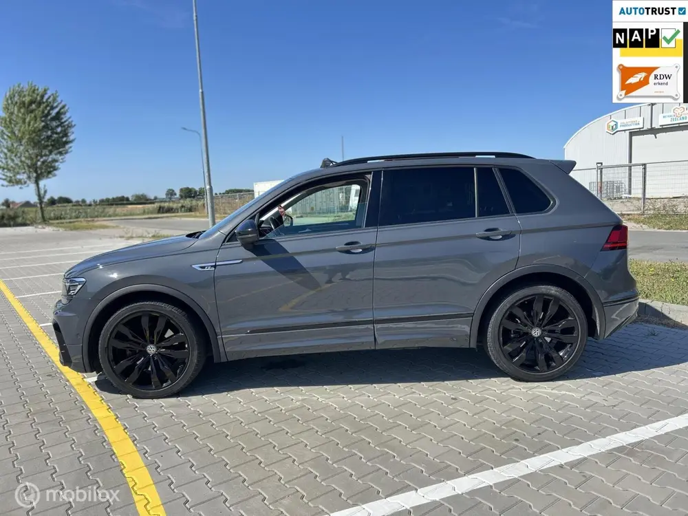 Volkswagen Tiguan 2.0 TDI 4Motion R-Line|CARPLAY|PANO|DSG| uit 2019, foto 2