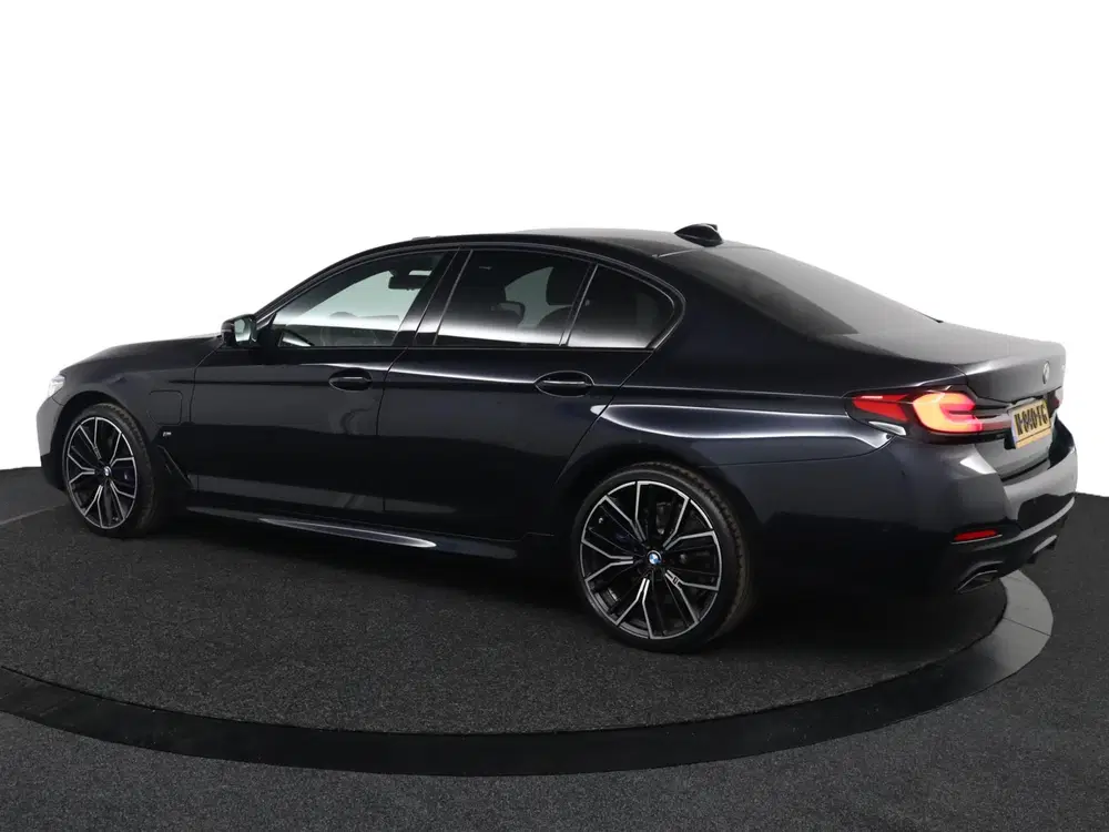 BMW 5-serie 520e Business Edition Plus uit 2021, foto 5