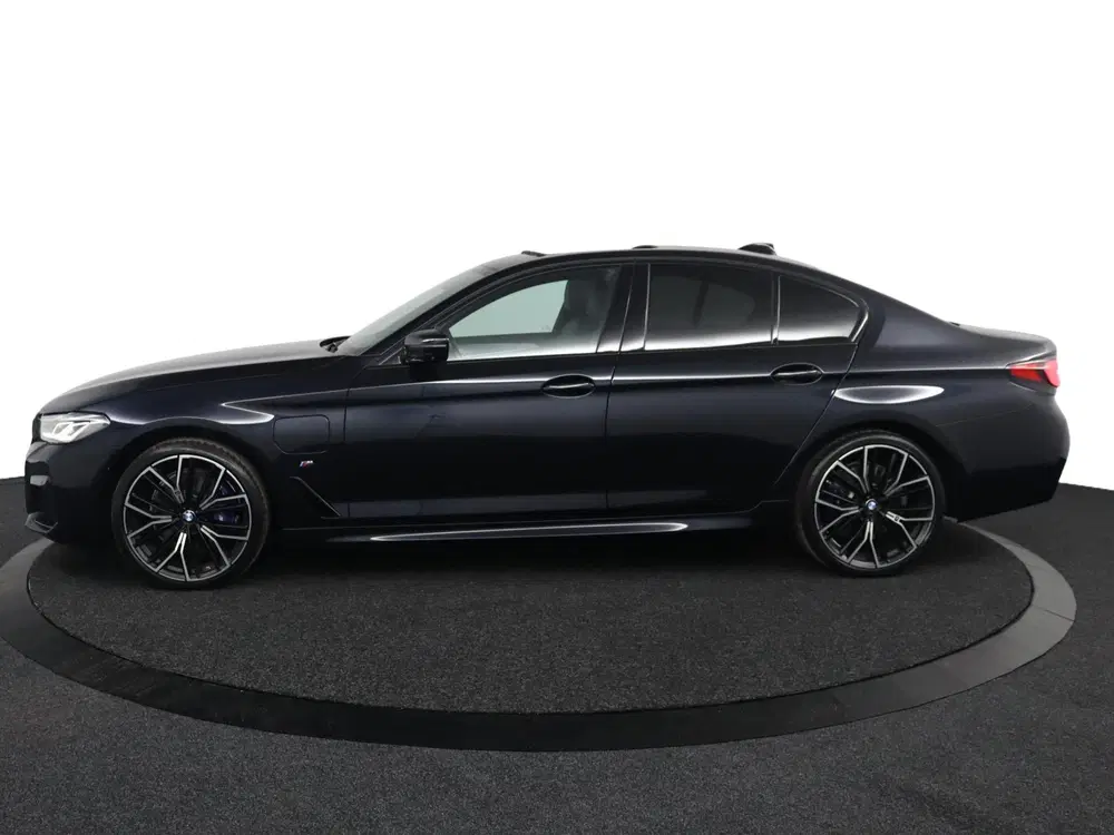 BMW 5-serie 520e Business Edition Plus uit 2021, foto 6