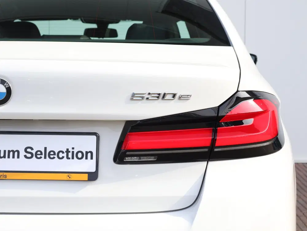 BMW 5-serie 530e High Executive uit 2021, foto 9