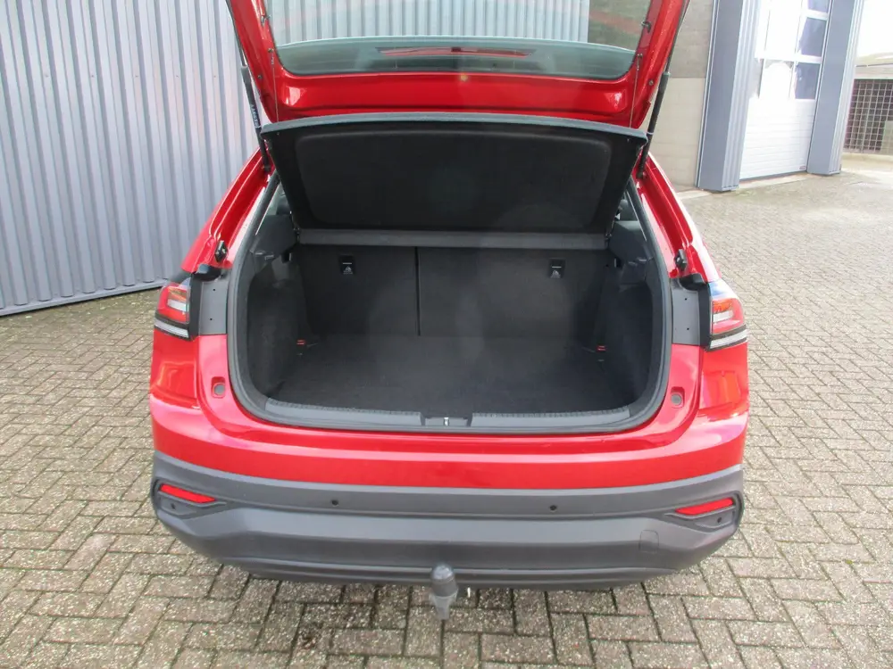 Volkswagen Taigo 1.0 TSI Life Business Automaat Trekhaak App uit 2022, foto 18