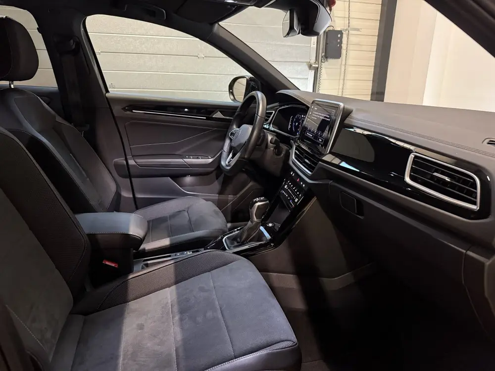 Volkswagen T-Roc 1.5 TSI R-Line Business+ |Black Style| PANO uit 2022, foto 13