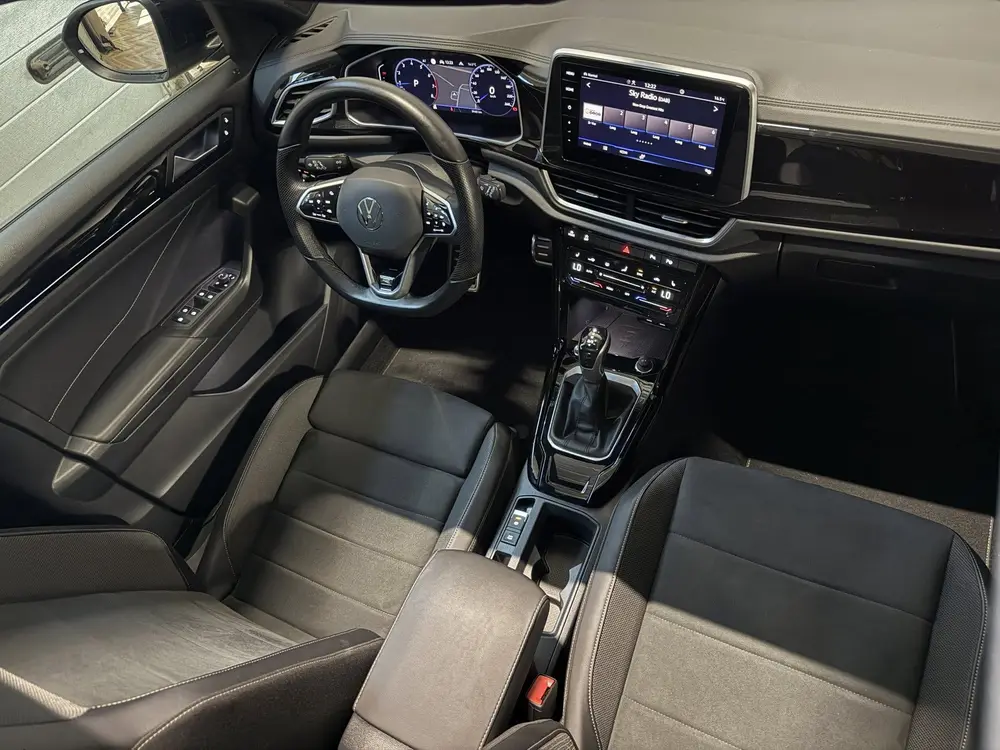Volkswagen T-Roc 1.5 TSI R-Line Business+ |Black Style| PANO uit 2022, foto 14