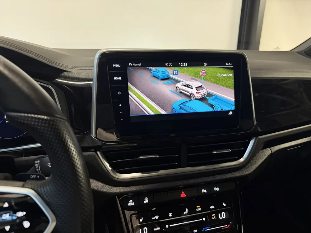 Volkswagen T-Roc 1.5 TSI R-Line Business+ |Black Style| PANO uit 2022, foto 19
