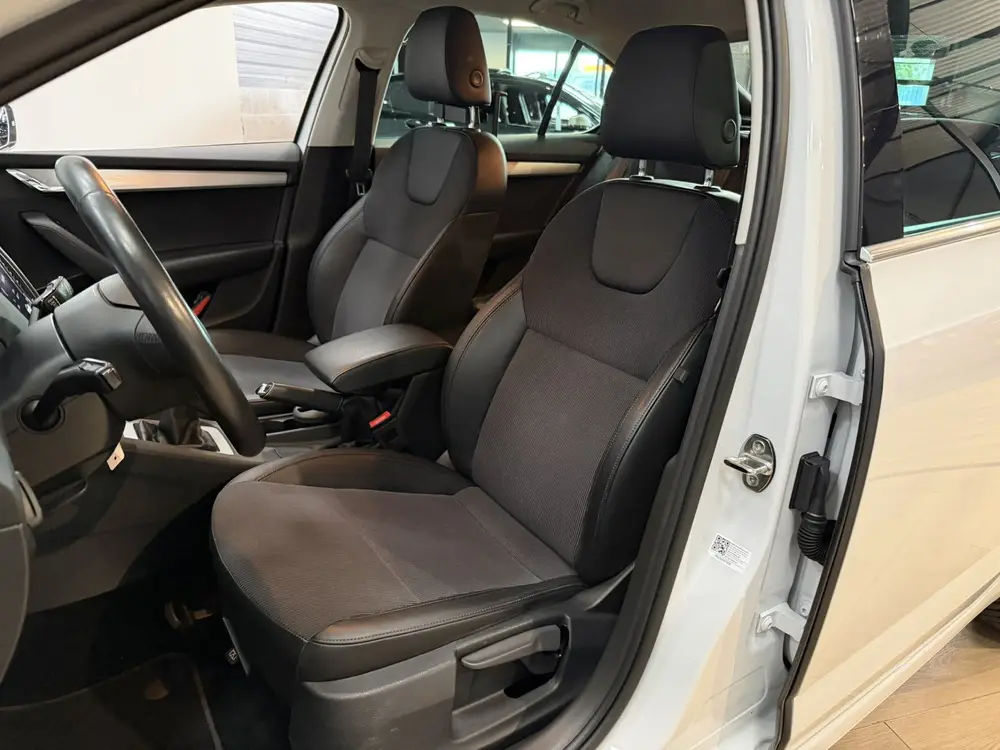 Skoda Octavia 1.0 TSI Greentech Ambition Business Airco uit 2019, foto 13