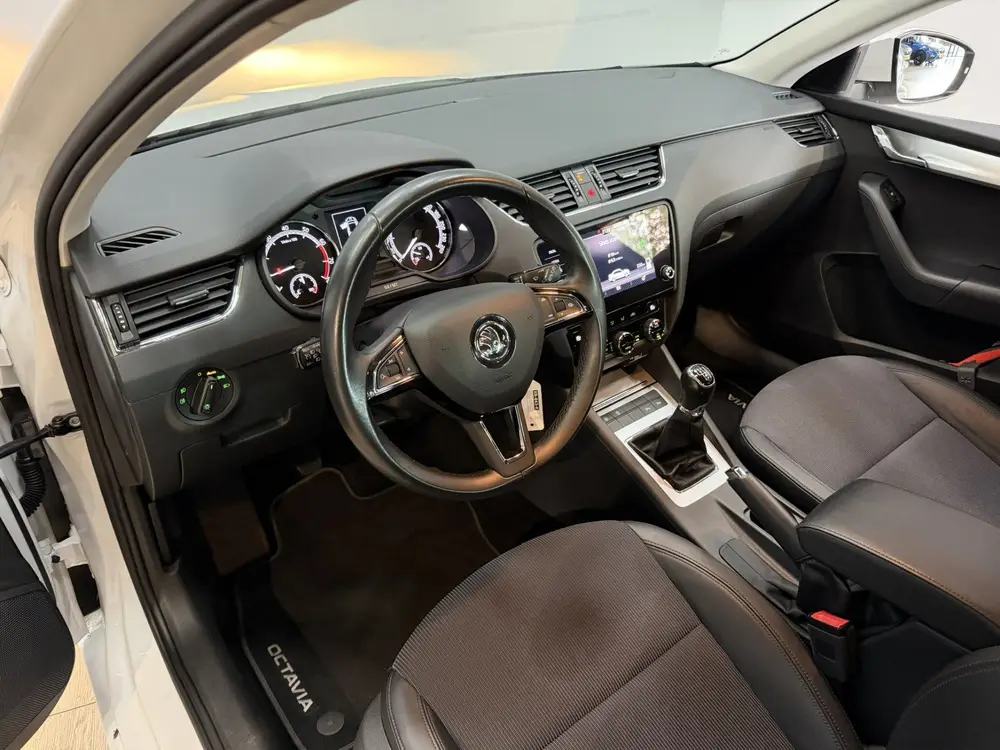 Skoda Octavia 1.0 TSI Greentech Ambition Business Airco uit 2019, foto 14
