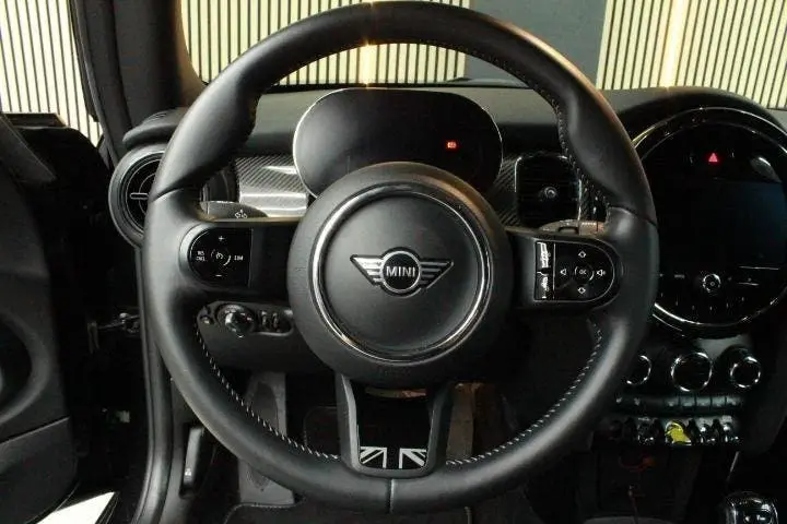 Mini Electric S MINI Yours 33 kWh uit 2021, foto 9
