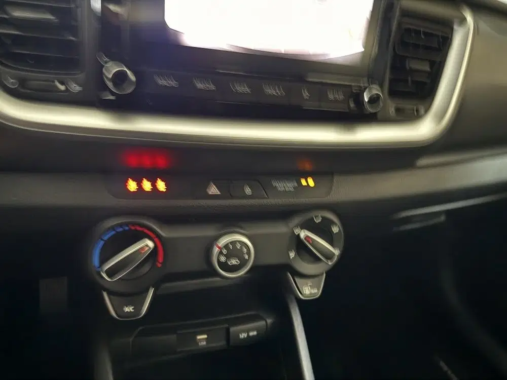 Kia Stonic 1.0 T-GDi MHEV DynamicLine (bj 2023) uit 2023, foto 14