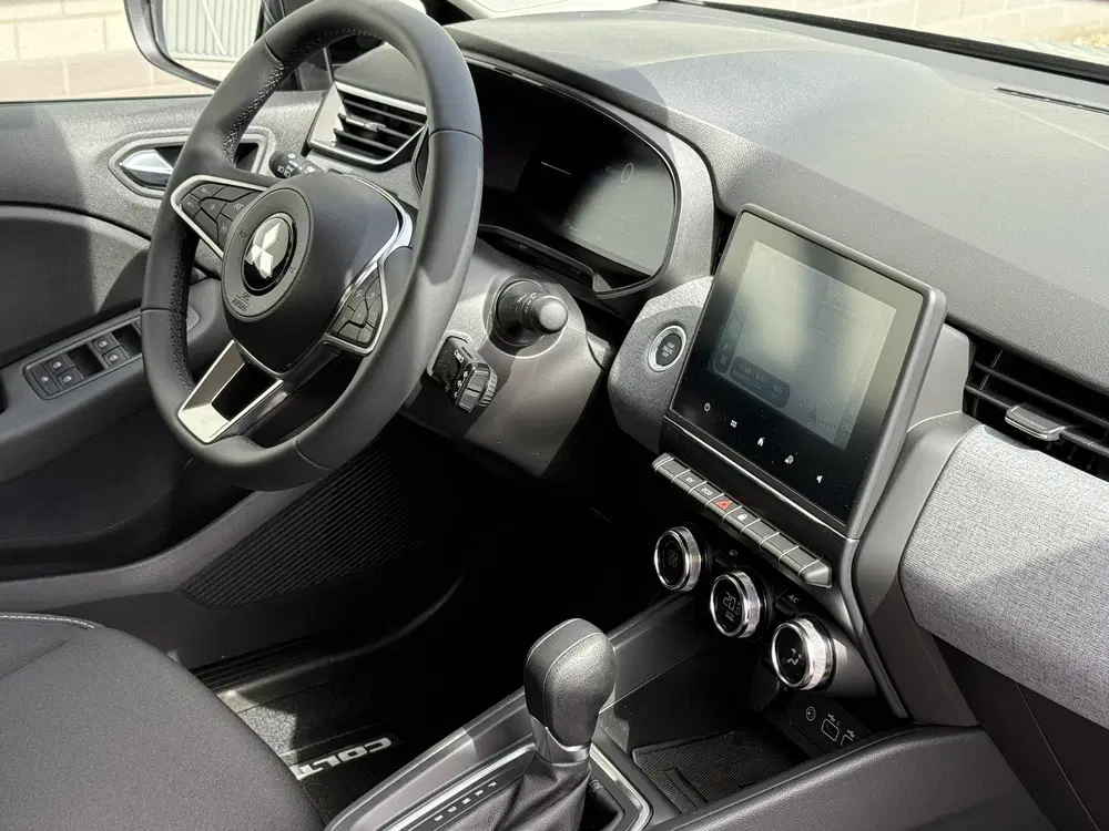 Mitsubishi Colt 1.6 HEV Intense uit 2026, foto 4