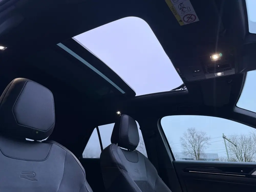 Volkswagen T-Roc 2.0 TSI 4Motion R, PANO, DIGITALDASH, AKRA uit 2022, foto 10