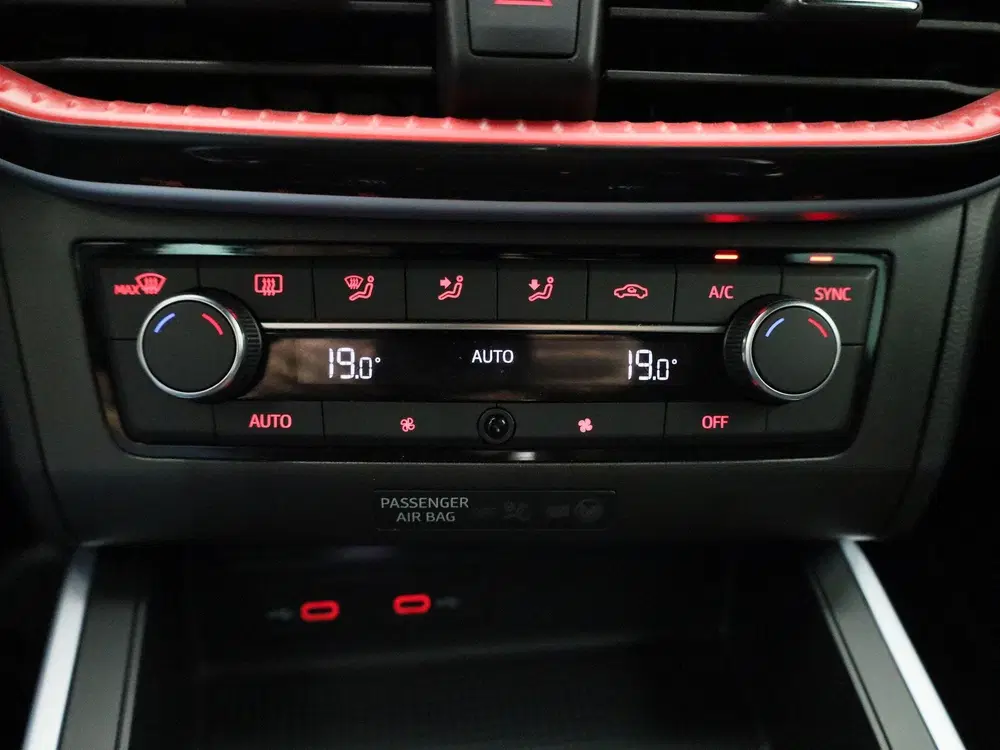 SEAT Arona 1.0 TSI FR 110 PK uit 2021, foto 20