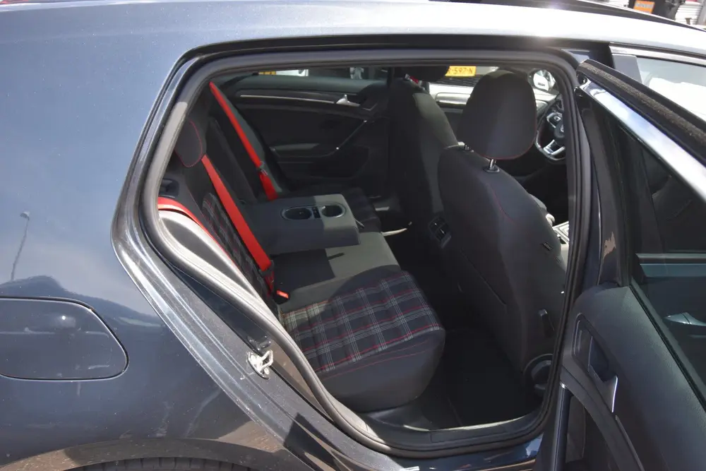 Volkswagen Golf 2.0 TSI GTI Performance 245PK , VIRTUAL COCK uit 2020, foto 11