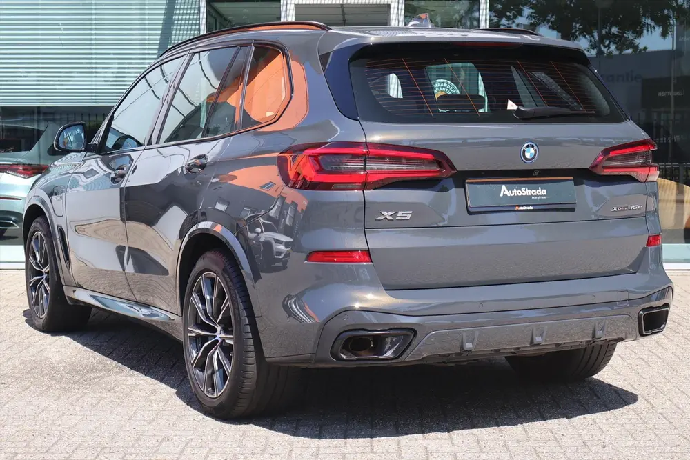 BMW X5 xDrive45e M-Sport 394pk uit 2022, foto 2