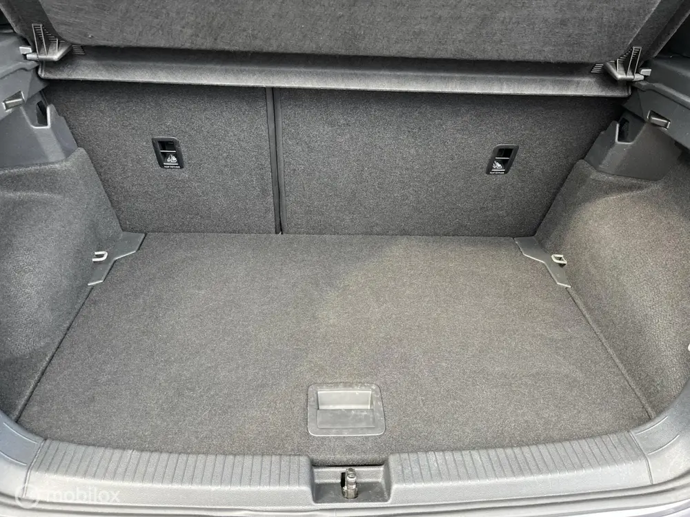 Volkswagen T-Cross 1.0 TSI110 DSG 2X R-line/NAVI/VIRTUALDASH uit 2023, foto 15