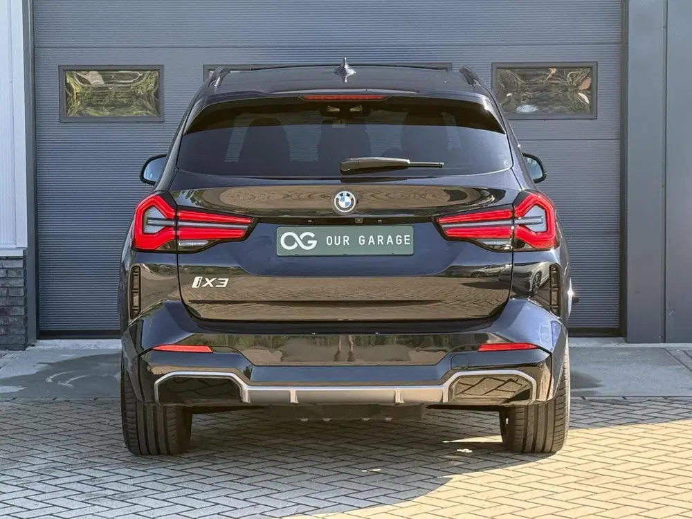 BMW iX3 80 kWh M-Sport uit 2023, foto 13