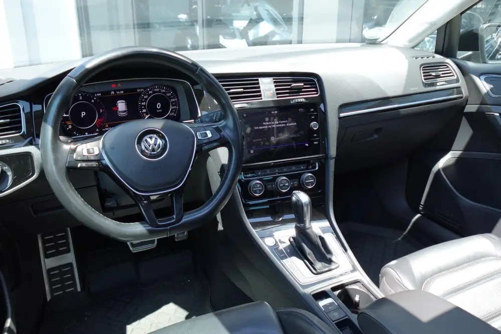 Volkswagen Golf 1.6 TDI Highline R-Line PANO ACC CAMERA VOL uit 2019, foto 4