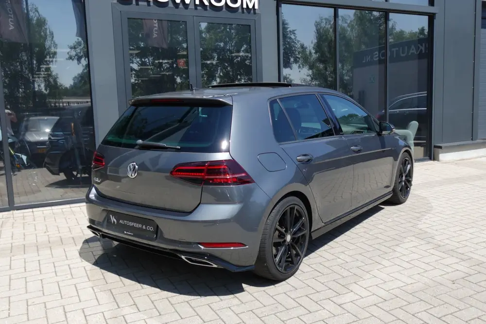Volkswagen Golf 1.6 TDI Highline R-Line PANO ACC CAMERA VOL uit 2019, foto 9