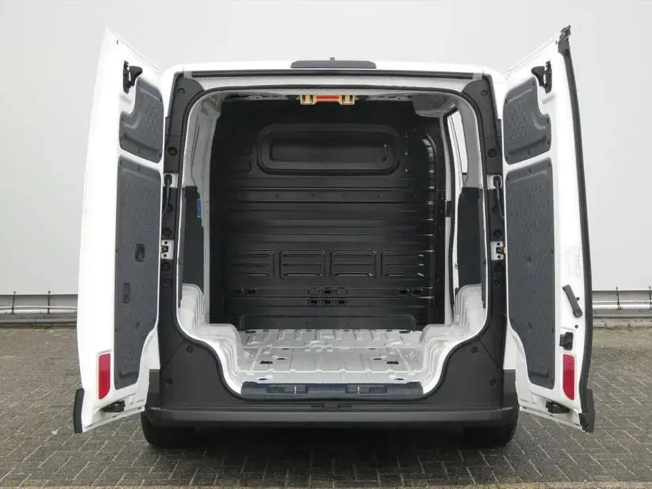Kia PV5 L2H1 Elite 71.2 kWh MY26 uit 2026, foto 9