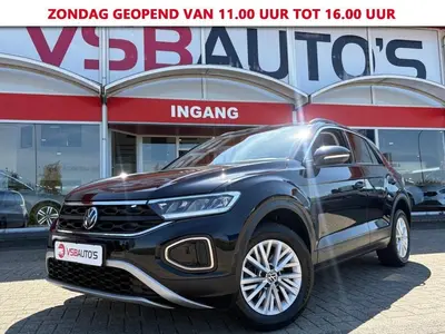 Volkswagen T-ROC 1.0 TSI 110PK FACELIFT LED NAVIGATIE CARPLA uit 2022