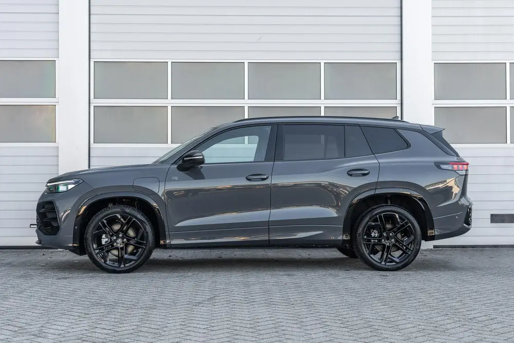 Volkswagen Tayron 1.5 eHybrid 204pk R-Line Edition | Panoram uit 2026, foto 13