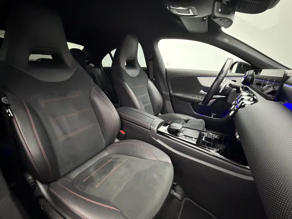 Mercedes-Benz CLA 180 Business Solution AMG uit 2022, foto 11