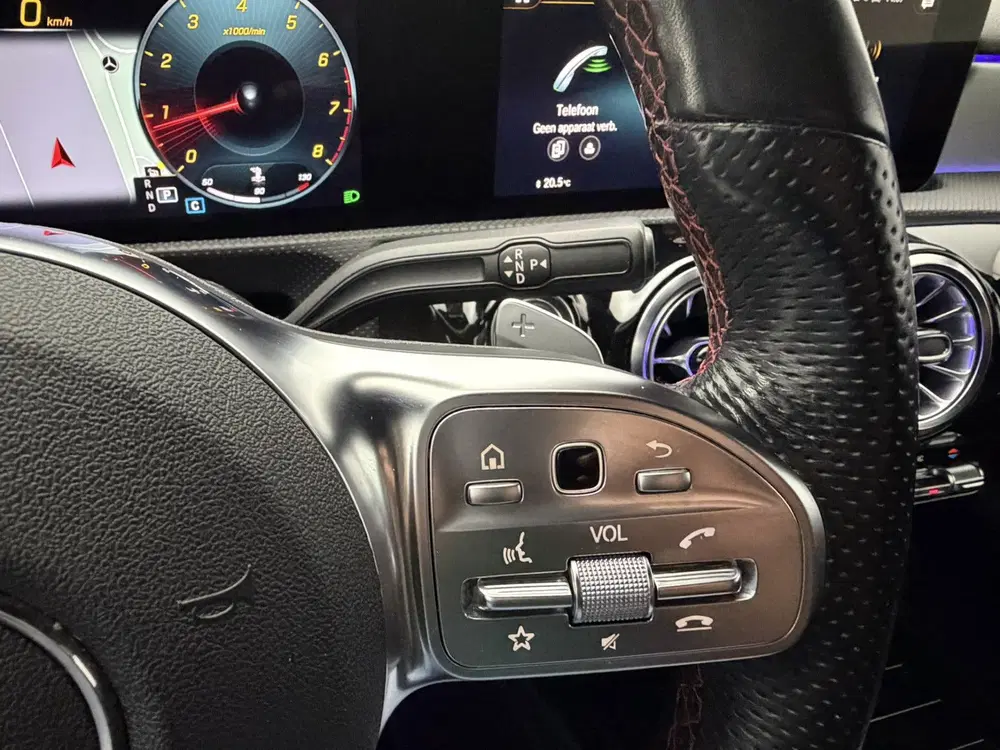 Mercedes-Benz CLA 180 Business Solution AMG uit 2022, foto 14