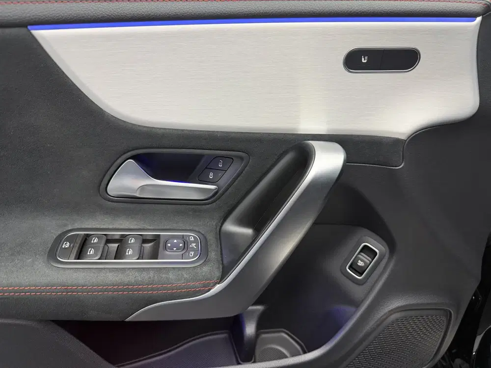 Mercedes-Benz CLA 180 Business Solution AMG uit 2022, foto 16