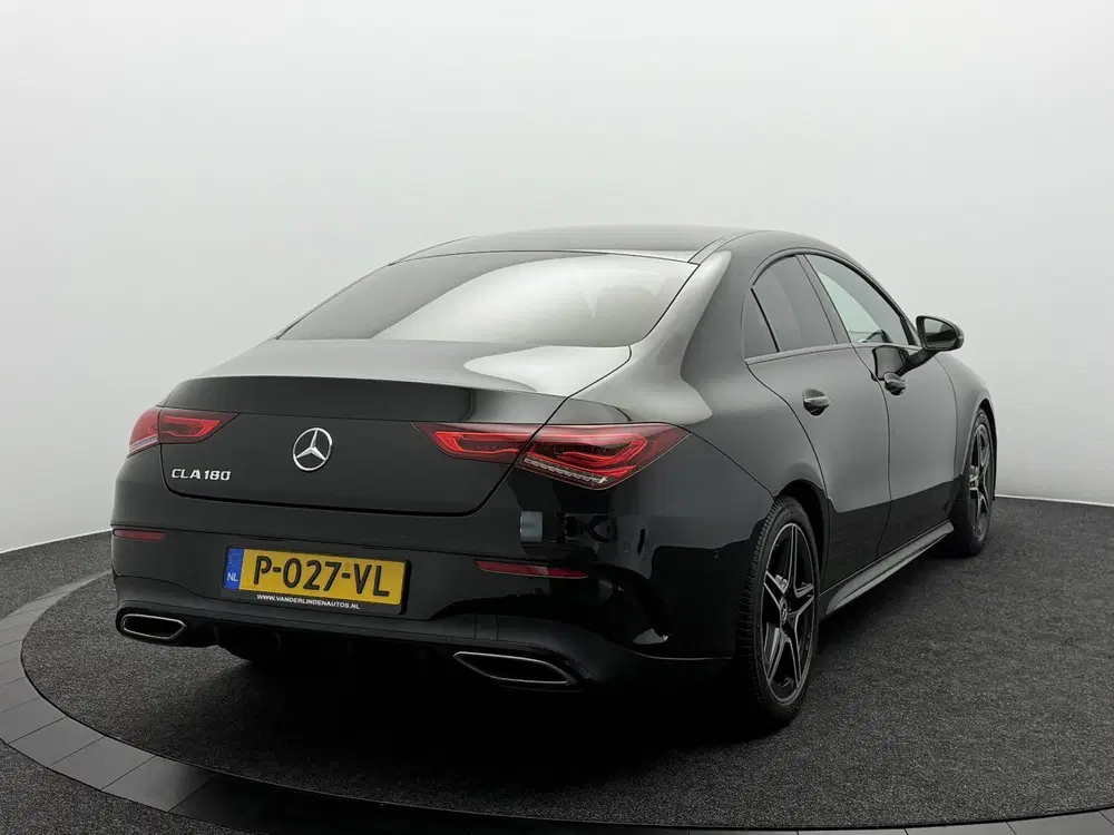 Mercedes-Benz CLA 180 Business Solution AMG uit 2022, foto 4