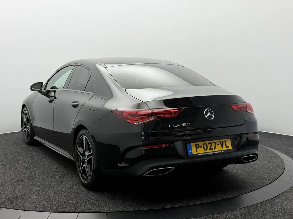Mercedes-Benz CLA 180 Business Solution AMG uit 2022, foto 6