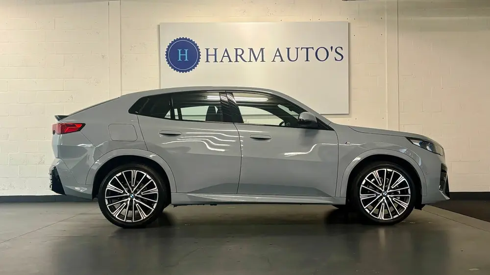BMW X2 SDrive20i M Sport Alcantara uit 2024, foto 7
