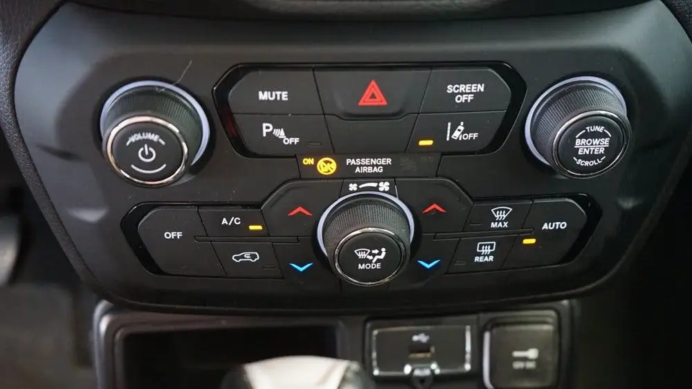 Jeep Renegade 1.3T Limited | Led koplampen | Carplay | uit 2019, foto 18