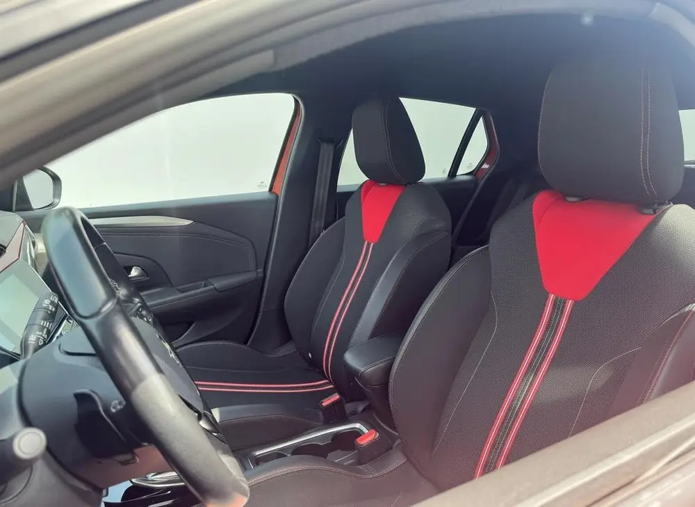 Opel Corsa 1.2 GS Line Automaat uit 2020, foto 4