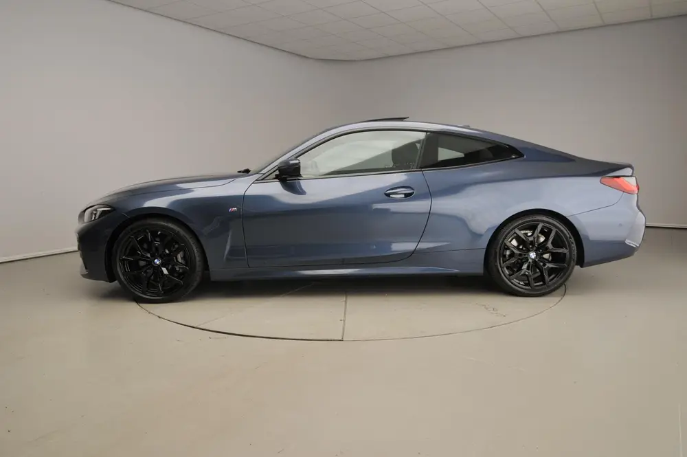 BMW 4-serie Coupé 430i xDrive uit 2025, foto 2