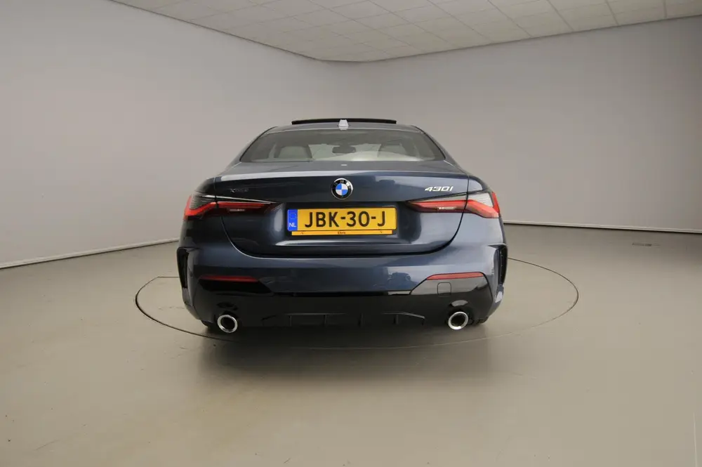 BMW 4-serie Coupé 430i xDrive uit 2025, foto 3